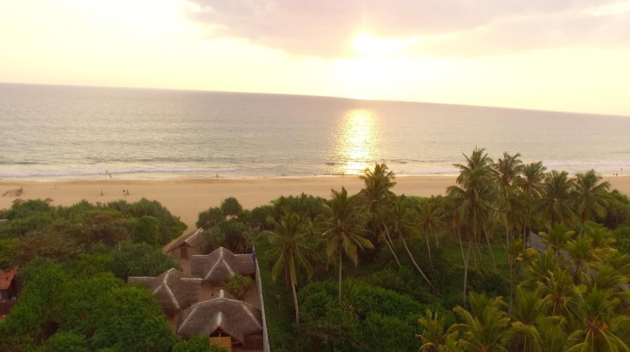 Jungle Beach Ахунґалла Екстер'єр фото